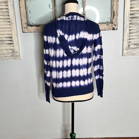 Aqua Women's Tie Dye Hoodie Knitted Long Sleeve Sweater Navy Blue Size Small NWT - Picture 7 of 11
